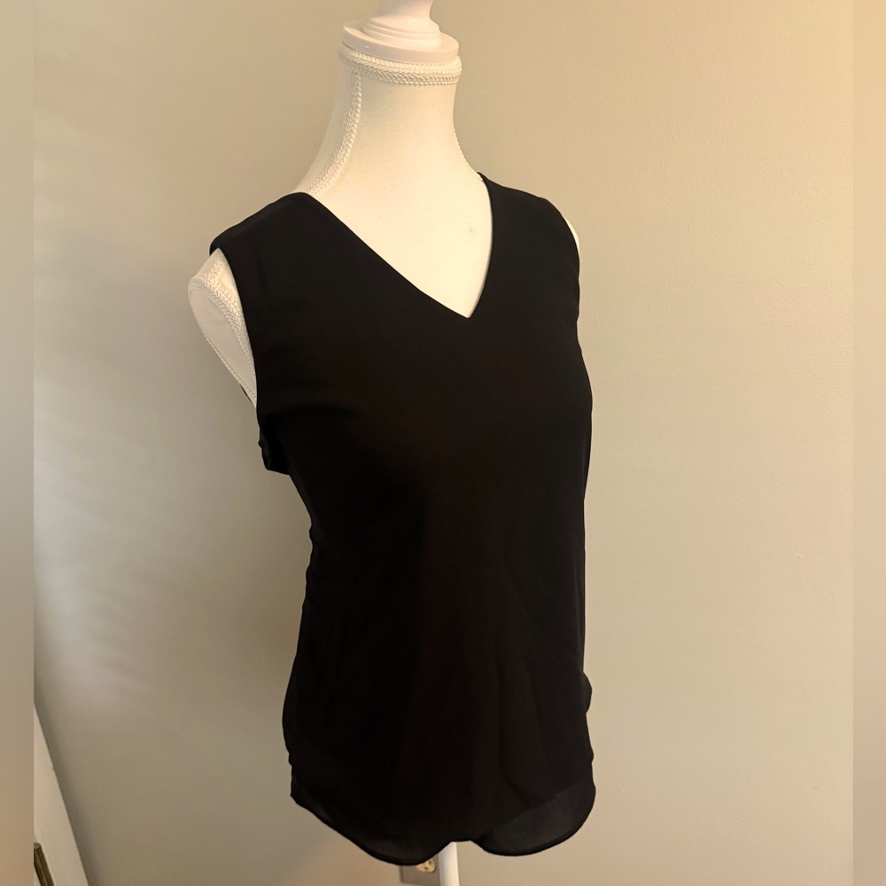 Ann Taylor Factory Black V-Neck Tank Top
